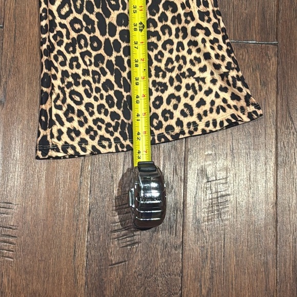 NWT! Large Timeless Leopard Lux Print Flared Bottoms - Picture 7 of 10
